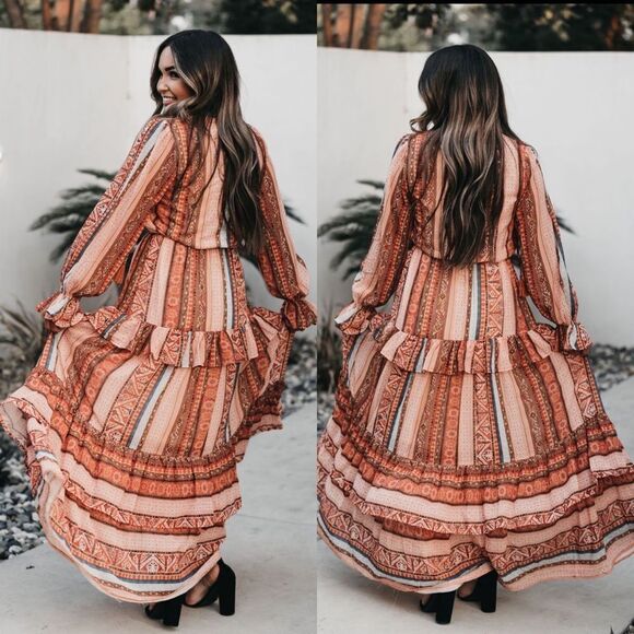 Long Sleeve Maxi Dress - Picture 4 of 6